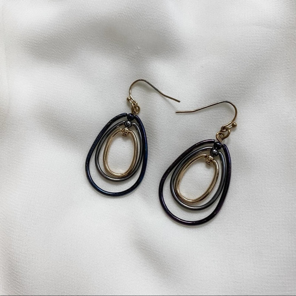 VTG Gunmetal Gold Oval Layered Dangle Earrings